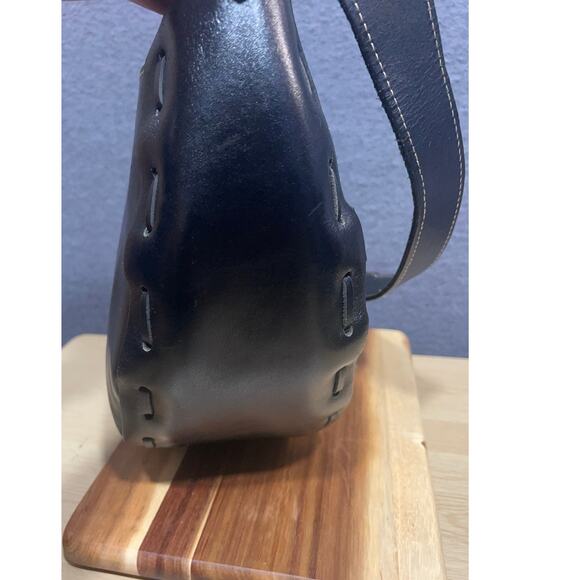 Patricia Nash Leather Firenze Tooled Flap Bag Black w/ Dust Bag Mint Condition - Picture 7 of 16